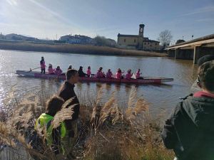 Canoa Club, Cai Livorno, acchiapparifiuti e Bimbe in Rosa puliscono lo Scolmatore (Foto)