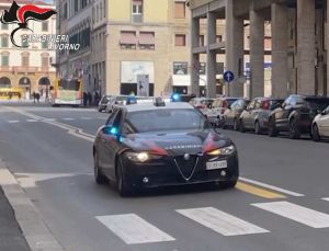 Tentata rapina in centro, arrestato 26enne marocchino e denunciato connazionale che faceva da palo