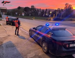 carabinieri posto di blocco suvereto