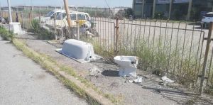 Ancora scempio ambientale in via Enriques