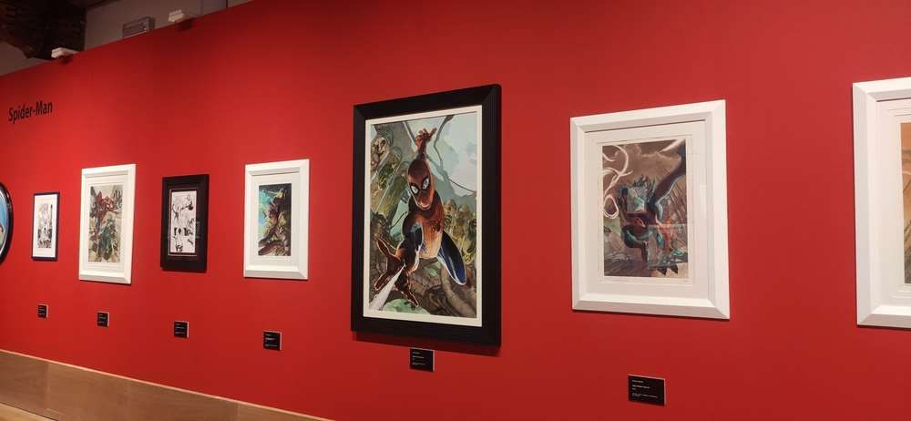 Simone Bianchi mostra a villa Mimbelli l'arte dei supereroi