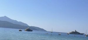 Alaya, il megayacht da 300 milioni di dollari avvistato alla Biodola