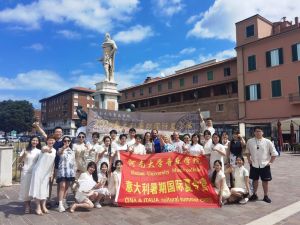 Stelle della lirica cinese sotto il cielo di Livorno