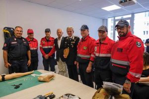 Caserma D'amico: nuova infermeria per il reggimento Tuscania, il 105° ANC dona una targa