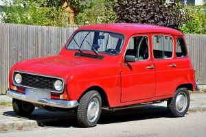 "Livorno-Mounte Nemrut in Renault 4", mostra fotografica, un libro, e raduno Renault 4 in Fortezza Vecchia