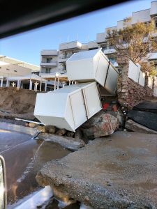Danni da mareggiata, San Vincenzo in ginocchio (foto)