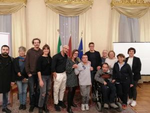 Disabilità, presentato il progetto "Linee Continue. Sulla nostra pelle". A dicembre spettacolo con persone con disabilità e caregiver