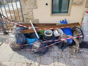 MisterGreen pulisce la spiaggetta della Scoglio della Regina 