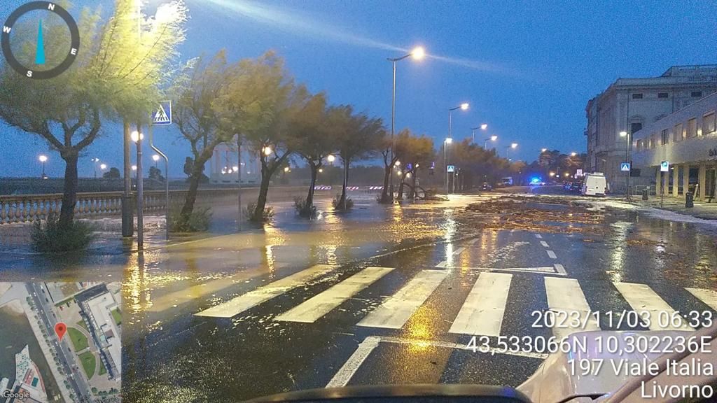 Maltempo, chiuso il viale Italia