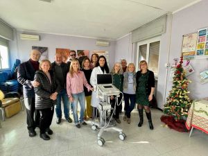 Ecografo da 20mila euro regalato al distretto Livorno Nord da Insieme per la vita 