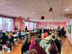 Grande successo del torneo di Natale della scuola di scacchi