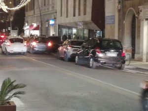Sosta in via Marradi, risolto un problema se ne crea un altro