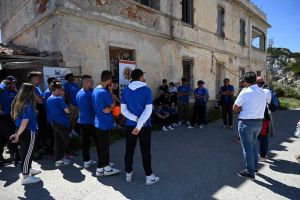 Studenti geometri di Lucca puliscono Pianosa e fanno rilievi topografici