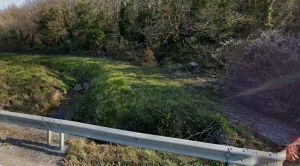 Mister Green: due giorni di pulizia fosso in Pian di Rota, 14 chili di plastica raccolta ma è solo la punta dell'iceberg  