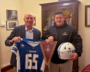 Matteo Lodovichi, atleta della nazionale di football americano medaglia di bronzo agli Europei, ricevuto dal sindaco Salvetti