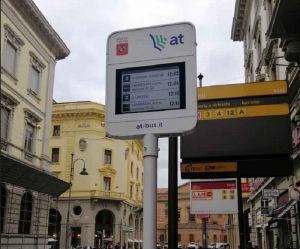Fermate dei bus, le paline saranno dotate di un pulsante audio per l’interrogazione vocale