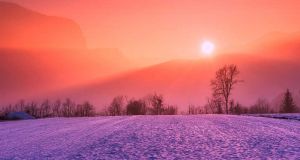 Solstizio d'inverno 2023: Caratteristiche e Tradizioni