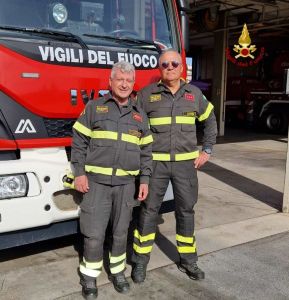 Addio alla Divisa: Due Vigili del Fuoco Livornesi si Ritirano Dopo una Lunga Carriera
