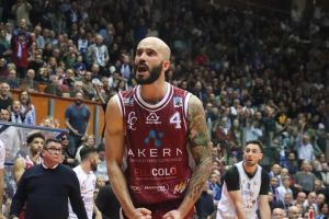 Derby Pielle Libertas 77-80, le azioni della partita
