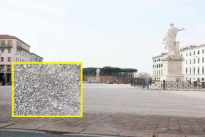 Aci: "riqualificare piazza della Repubblica ricoperta da un arido sterrato"