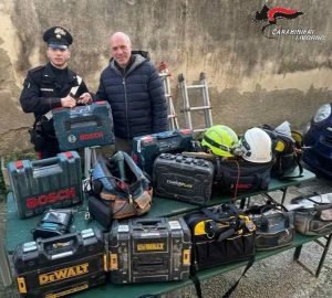 Fonti del Corallo: furti di materiale e apparecchiature edili, colto sul fatto e arrestato un 35enne
