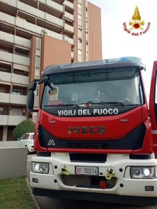 Livorno, Incendio all'11° piano, due intossicati