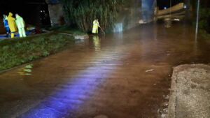 Allerta meteo arancione a Livorno: Salvetti e protezione civile in prima linea