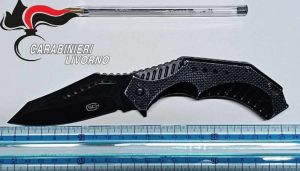 In bici con un coltello di 21 cm, denunciato un 50enne