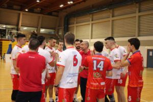 L'MVTomei cede in casa nei tre set con i Lupi