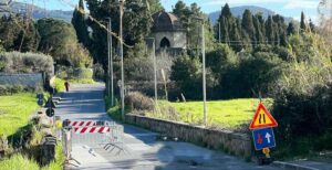 Via di Collinaia, Perini Il Comune attende che il ponte crolli