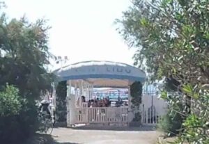 Approdata sugli stabilimenti la campagna di Aamps "Gioca Pulito, fai la differenziata anche al mare"