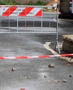 Solvay: "Piove cemento armato dal cavalcavia, l'incolumità dei cittadini non conta?" 