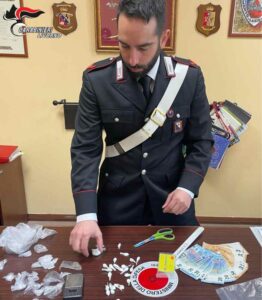 Operazione antidroga a La Leccia: arresto e denuncia dopo segnalazione dei condomini