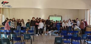 Legalità, i carabinieri incontrano le terze delle Micali