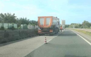 Asfaltatura in variante, una corsia in entrambi i sensi di marcia