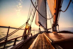 "Settimana Blu", studenti del Nautico in barca a vela nell'arcipelago toscano