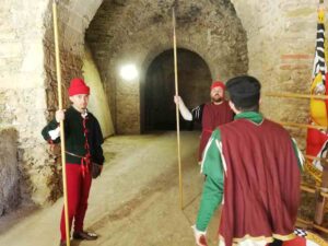 La vita medievale all'interno della Fortezza Nuova, i video del Tuscany Medieval Festival