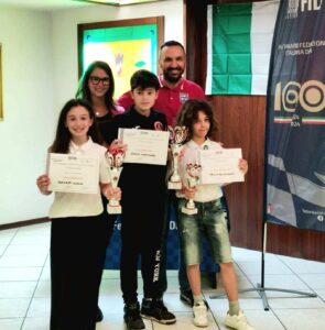 Tre podi al campionato juniores italiano per gli allievi del circolo damistico livornese