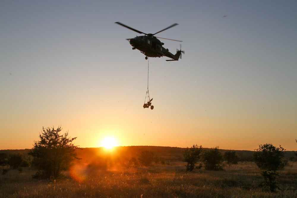 Esercitazioni concluse per il 185° reggimento Artiglieria paracadutisti “Folgore” (Foto)