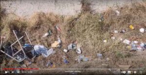 Canale dei Tre Ponti come un bidone della spazzatura, l'effetto della movida della gioventù labronica