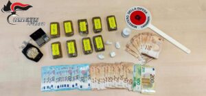 Casa dello spaccio a Livorno, 24enne trovato con un chilo di droga nell'abitazione