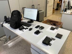 Ufficio oggetti smarriti Livorno, pubblicato l'elenco delle cose ritrovate