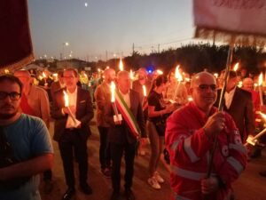 Fiaccolata in via Grotta delle Fate per commemorare le vittime dell'alluvione del 2017