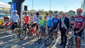 Ciclismo, al via il 2° Granfondo Città di Livorno