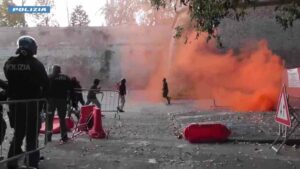 Arresto differito per due ultras del Livorno dopo gli scontri di Siena