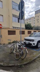Decoro urbano intervento tempestivo di Aamps in via Brigata Garibaldi
