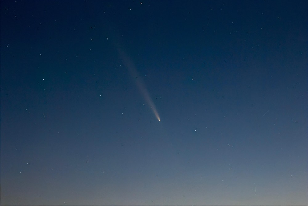 L'astrofilo livornese Milianti cattura la bellezza della cometa C/2023 A3 (Tsuchinshan-ATLAS)