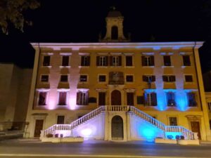 Giornata sul lutto perinatale Palazzo Comunale si illumina di rosa e azzurro