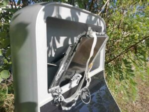 Colonnina di ricarica fuori uso in Viale della Libertà disagi per gli automobilisti elettrici