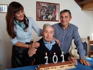 Francesco Mumolo, storico presidente del Nautico compie 101 anni